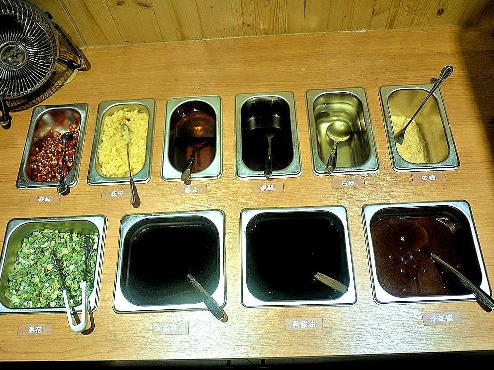 【板橋火鍋】鬼椒一番鍋 超滿足的雙人龍蝦海陸套餐 起司牛奶鍋~ 附菜單MENU - 第12張圖 【板橋火鍋】鬼椒一番鍋 超滿足的雙人龍蝦海陸套餐 起司牛奶鍋~ 附菜單MENU