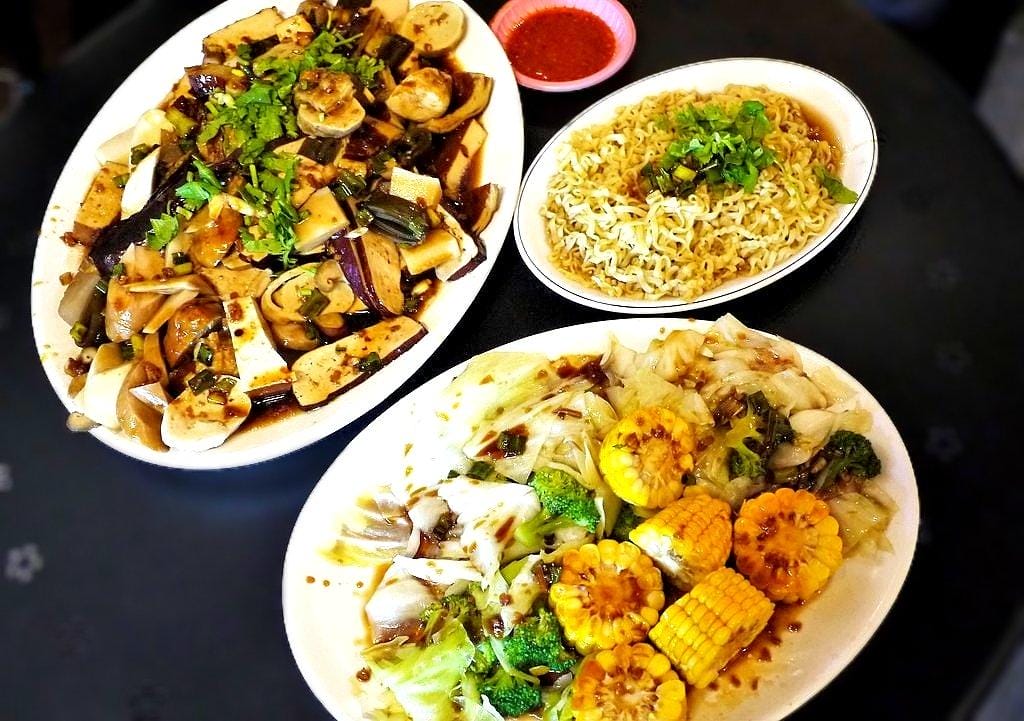 【新北三峽食記】來來滷味 多種中藥材及蔬果熬的滷汁 營養兼具美味的蔬食滷味 (二樓附設庭園座位/手沖咖啡/現榨果汁) - 第29張圖 【新北三峽食記】來來滷味 多種中藥材及蔬果熬的滷汁 營養兼具美味的蔬食滷味 (二樓附設庭園座位/手沖咖啡/現榨果汁)