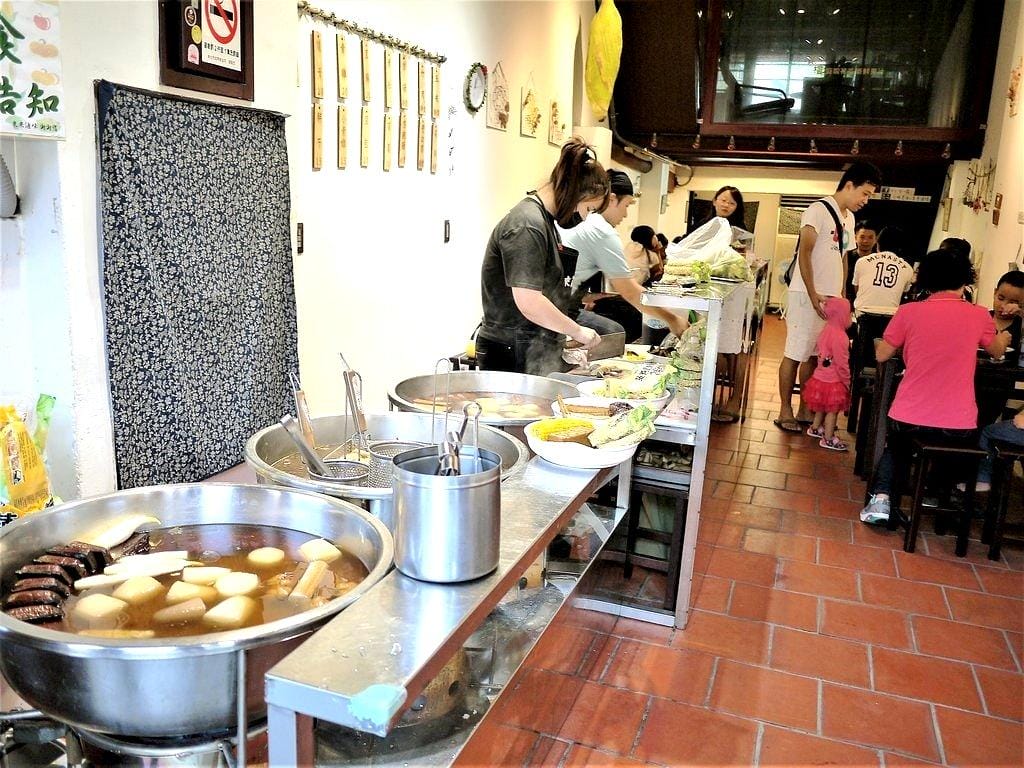 【新北三峽食記】來來滷味 多種中藥材及蔬果熬的滷汁 營養兼具美味的蔬食滷味 (二樓附設庭園座位/手沖咖啡/現榨果汁) - 第7張圖 【新北三峽食記】來來滷味 多種中藥材及蔬果熬的滷汁 營養兼具美味的蔬食滷味 (二樓附設庭園座位/手沖咖啡/現榨果汁)