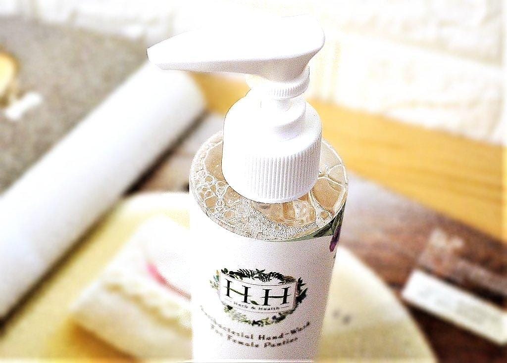 【內衣褲清洗】HH女性私密衣物手洗精,洗後衣物更柔軟舒適 / 添加護手保濕因子 / 抗菌防霉更安心! - 第9張圖 【內衣褲清洗】HH女性私密衣物手洗精,洗後衣物更柔軟舒適 / 添加護手保濕因子 / 抗菌防霉更安心!