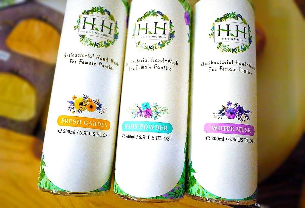 【內衣褲清洗】HH女性私密衣物手洗精,洗後衣物更柔軟舒適 / 添加護手保濕因子 / 抗菌防霉更安心! - 第5張圖 【內衣褲清洗】HH女性私密衣物手洗精,洗後衣物更柔軟舒適 / 添加護手保濕因子 / 抗菌防霉更安心!