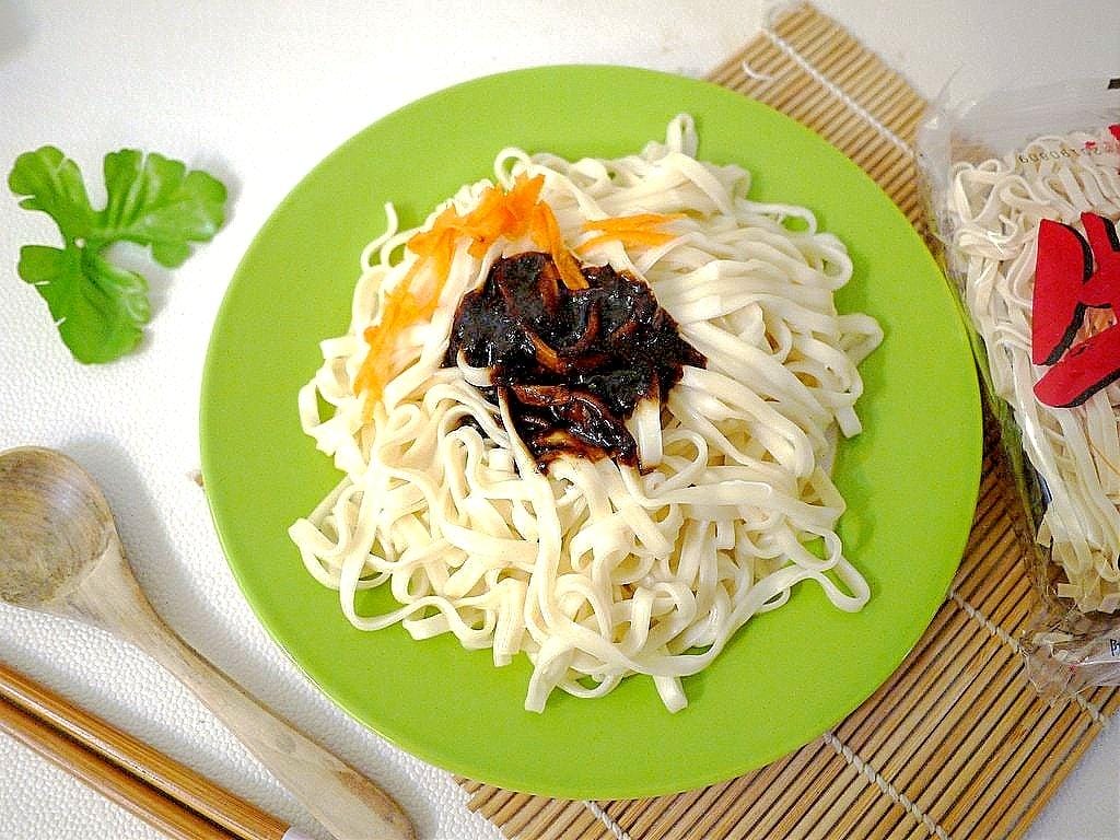 【宅配美食】黑師父 合意給力.牛逼拌麵 香蔥椒麻&古早豆香 手工製麵Q彈口感 / 好有飽足感 - 第14張圖 【宅配美食】黑師父 合意給力.牛逼拌麵 香蔥椒麻&古早豆香 手工製麵Q彈口感 / 好有飽足感
