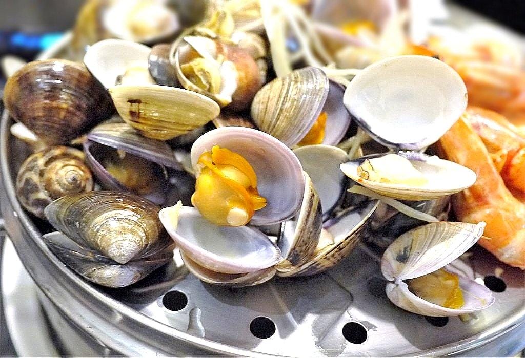 【東湖海鮮餐廳】 蒸霸王蒸氣火鍋-東湖店 澎湃海鮮塔.吃的到新鮮海鮮原味 / 海鮮餐廳/ - 第25張圖 【東湖海鮮餐廳】 蒸霸王蒸氣火鍋-東湖店 澎湃海鮮塔.吃的到新鮮海鮮原味 / 海鮮餐廳/