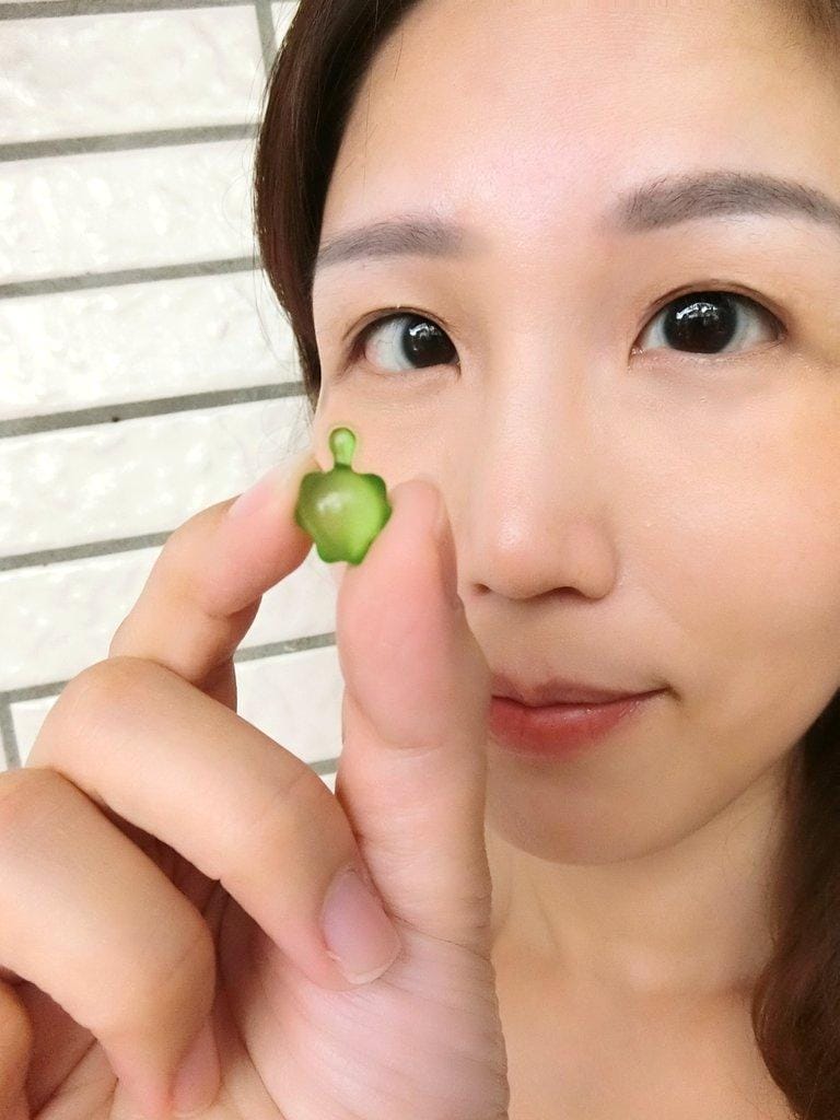 【保養】Dela Bela得拉倍樂 萃養肌密精華水 / 極致濃縮植物膠囊 / 海藻精華面膜.使肌膚維持全天候的水嫩透亮! - 第13張圖 【保養】Dela Bela得拉倍樂 萃養肌密精華水 / 極致濃縮植物膠囊 / 海藻精華面膜.使肌膚維持全天候的水嫩透亮!