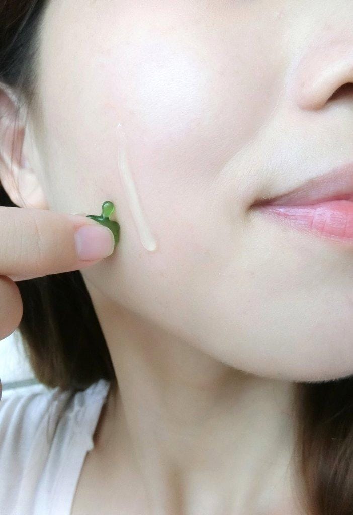 【保養】Dela Bela得拉倍樂 萃養肌密精華水 / 極致濃縮植物膠囊 / 海藻精華面膜.使肌膚維持全天候的水嫩透亮! - 第17張圖 【保養】Dela Bela得拉倍樂 萃養肌密精華水 / 極致濃縮植物膠囊 / 海藻精華面膜.使肌膚維持全天候的水嫩透亮!