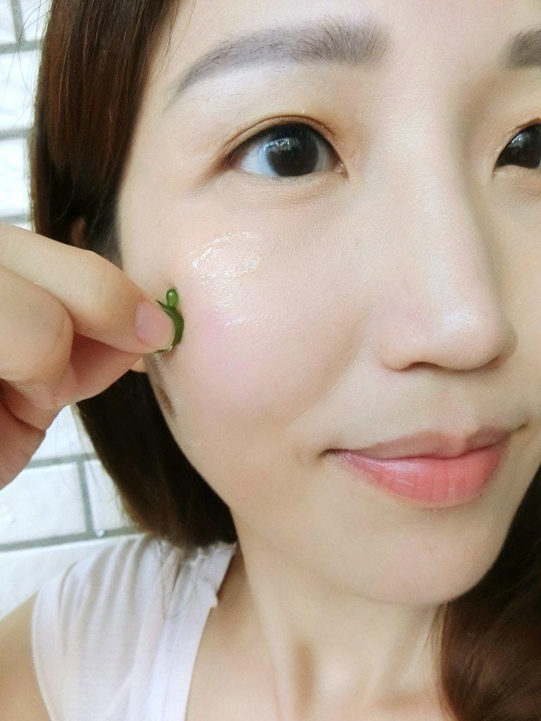 【保養】Dela Bela得拉倍樂 萃養肌密精華水 / 極致濃縮植物膠囊 / 海藻精華面膜.使肌膚維持全天候的水嫩透亮! - 第18張圖 【保養】Dela Bela得拉倍樂 萃養肌密精華水 / 極致濃縮植物膠囊 / 海藻精華面膜.使肌膚維持全天候的水嫩透亮!