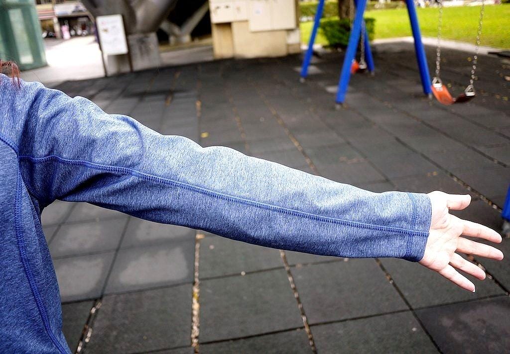 【機能運動服】 宜而爽 YA輕運動 秋冬新品~ 防風隔濕外套 / 穿出運動休閒好品味 #YA享受冬日時尚瘋運動 #保暖乾爽 #防風排汗 - 第28張圖 【機能運動服】 宜而爽 YA輕運動 秋冬新品~ 防風隔濕外套 / 穿出運動休閒好品味 #YA享受冬日時尚瘋運動 #保暖乾爽 #防風排汗