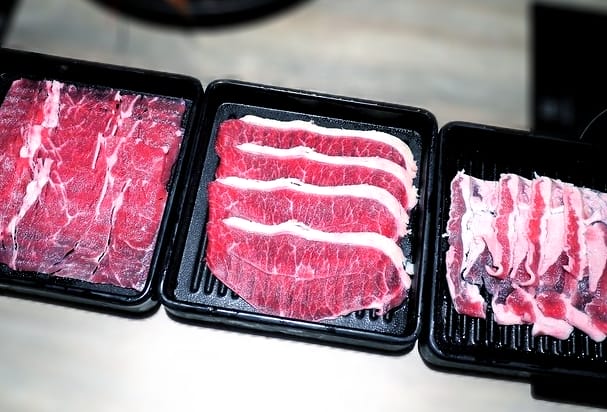 【三重火鍋】嘴秋鍋物 多種新鮮肉品 / 海鮮可選擇．選擇多元且超平價