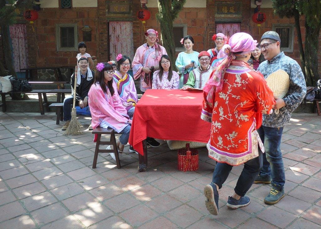 ｜苗栗苑裡｜古厝住宿旅行，東里家風百年古厝.體驗古裝劇 朵妮小手烘培.日治古早味宿舍~ 藺人期待好苑景