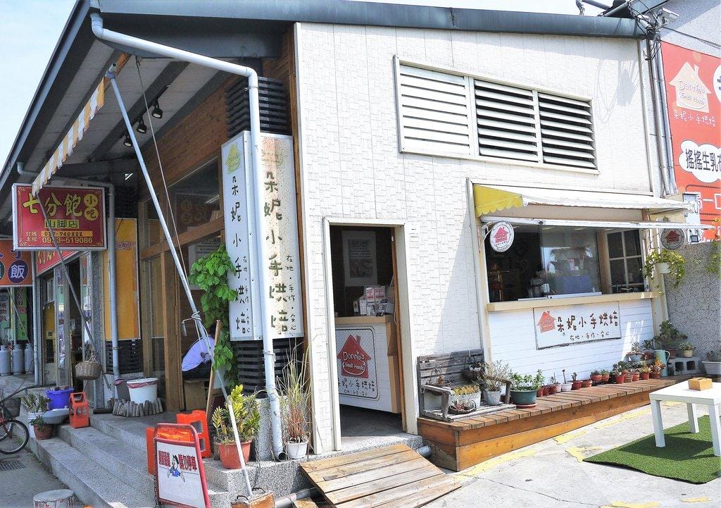 ｜苗栗苑裡｜古厝住宿旅行，東里家風百年古厝.體驗古裝劇 朵妮小手烘培.日治古早味宿舍~ 藺人期待好苑景