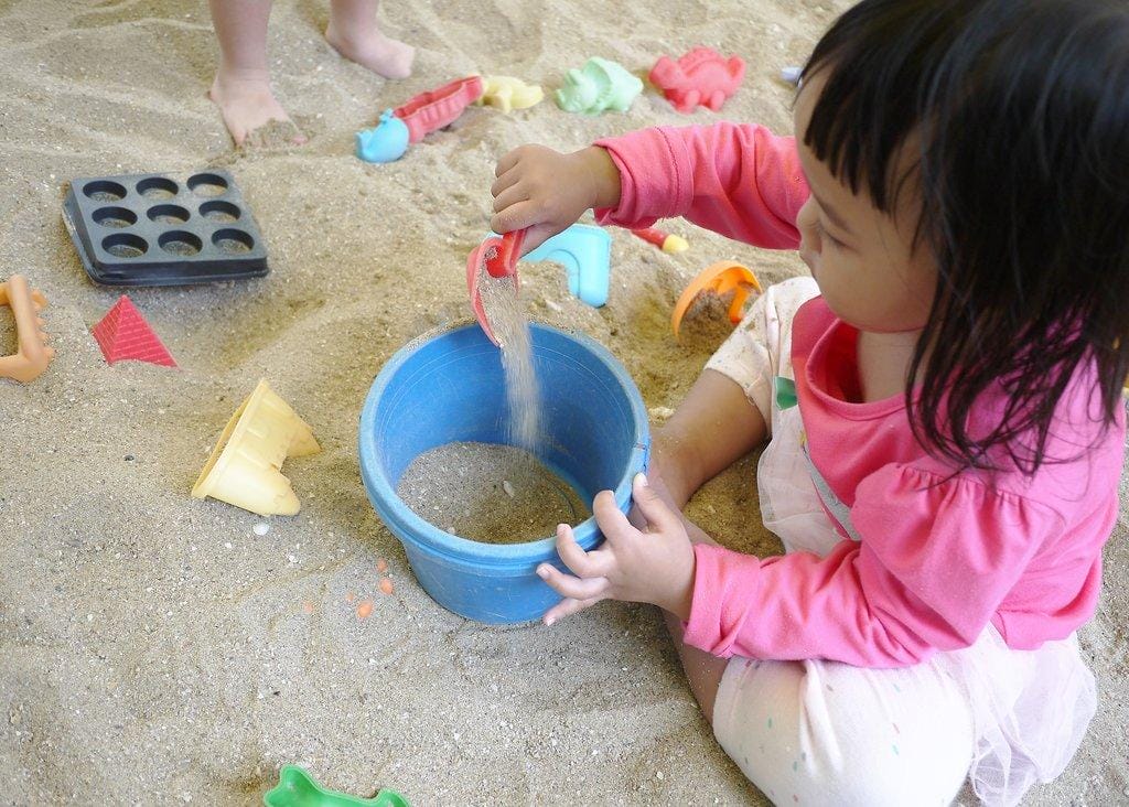 | 三芝 | 海豚咖啡 親子友善餐廳 大沙坑 / 溜滑梯 / 空中透明隧道 . 孩子盡情放電玩耍(文末影音) - 第65張圖 | 三芝 | 海豚咖啡 親子友善餐廳 大沙坑 / 溜滑梯 / 空中透明隧道 . 孩子盡情放電玩耍(文末影音)
