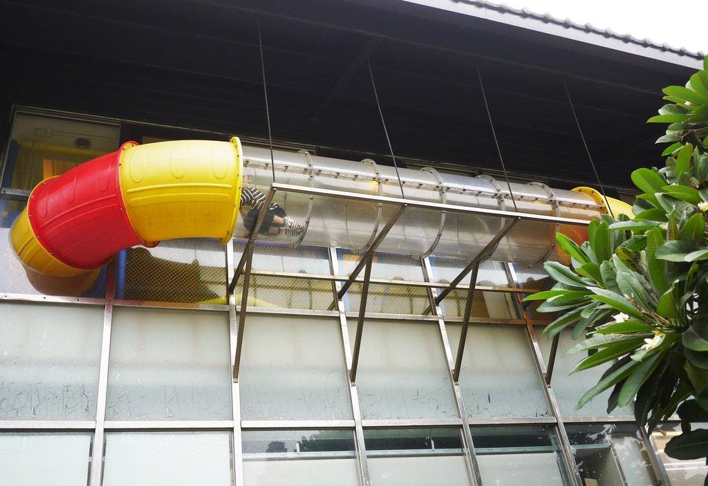 | 三芝 | 海豚咖啡 親子友善餐廳 大沙坑 / 溜滑梯 / 空中透明隧道 . 孩子盡情放電玩耍(文末影音) - 第32張圖 | 三芝 | 海豚咖啡 親子友善餐廳 大沙坑 / 溜滑梯 / 空中透明隧道 . 孩子盡情放電玩耍(文末影音)