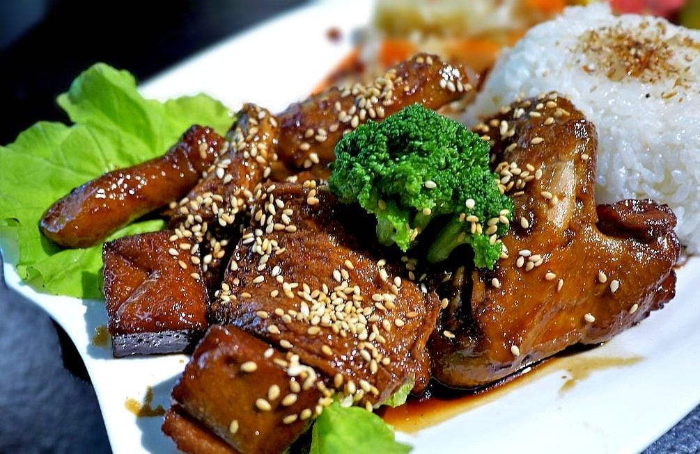 ‖板橋早午餐‖ 夏一棧brunch café 健康營養 #商業特餐.#巨無霸雙層牛肉起司堡 #吃飽又吃巧 #不收服務費!2018歡樂耶誕城 - 第26張圖 ‖板橋早午餐‖ 夏一棧brunch café 健康營養 #商業特餐.#巨無霸雙層牛肉起司堡 #吃飽又吃巧 #不收服務費!2018歡樂耶誕城