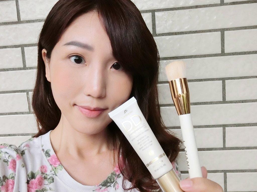 |保養 x 底妝|LANAMI 新升級第3代 瓷肌粉漾DD防曬隔離霜SPF50★★ 自然薄透又清爽 . 輕鬆上妝好幫手 - 第3張圖 |保養 x 底妝|LANAMI 新升級第3代 瓷肌粉漾DD防曬隔離霜SPF50★★ 自然薄透又清爽 . 輕鬆上妝好幫手