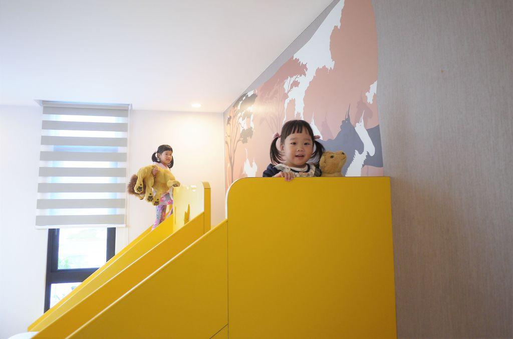 |親子民宿|宜蘭冬山 Aura Villa 悠悅光新樂館 舒適慢活放鬆身心Vivia住宿,動物主題民宿 / 溜滑梯房/超跑車道 - 第38張圖 |親子民宿|宜蘭冬山 Aura Villa 悠悅光新樂館 舒適慢活放鬆身心Vivia住宿,動物主題民宿 / 溜滑梯房/超跑車道
