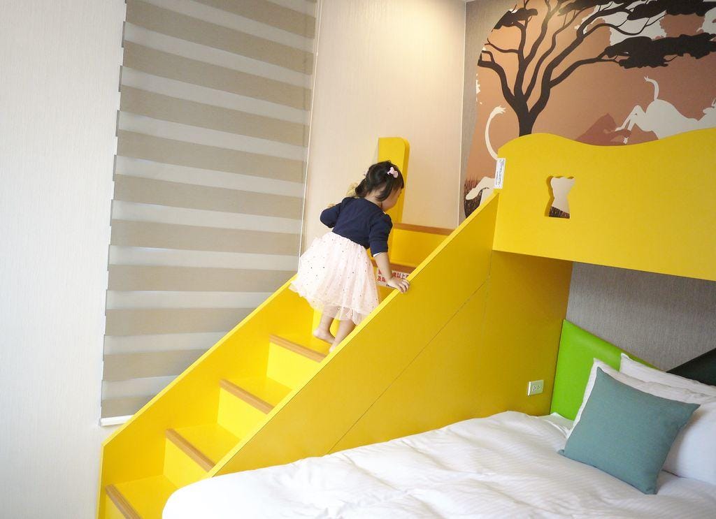 |親子民宿|宜蘭冬山 Aura Villa 悠悅光新樂館 舒適慢活放鬆身心Vivia住宿,動物主題民宿 / 溜滑梯房/超跑車道 - 第37張圖 |親子民宿|宜蘭冬山 Aura Villa 悠悅光新樂館 舒適慢活放鬆身心Vivia住宿,動物主題民宿 / 溜滑梯房/超跑車道