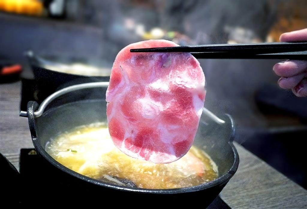 ‖新店火鍋推薦‖ 米塔石頭火鍋 小無敵海陸鍋 經濟又實惠 / 令人好滿足 - 第34張圖 ‖新店火鍋推薦‖ 米塔石頭火鍋 小無敵海陸鍋 經濟又實惠 / 令人好滿足