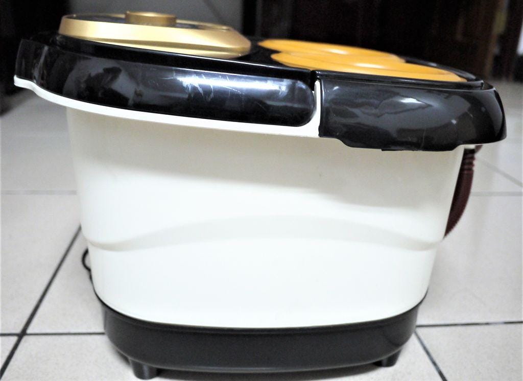 ‖電動按摩泡腳機‖ 健身大師 雙龍搶珠電動蒸熏三效合一SPA泡腳機 冬天泡腳超享受.我的居家好夥伴 - 第5張圖 ‖電動按摩泡腳機‖ 健身大師 雙龍搶珠電動蒸熏三效合一SPA泡腳機 冬天泡腳超享受.我的居家好夥伴