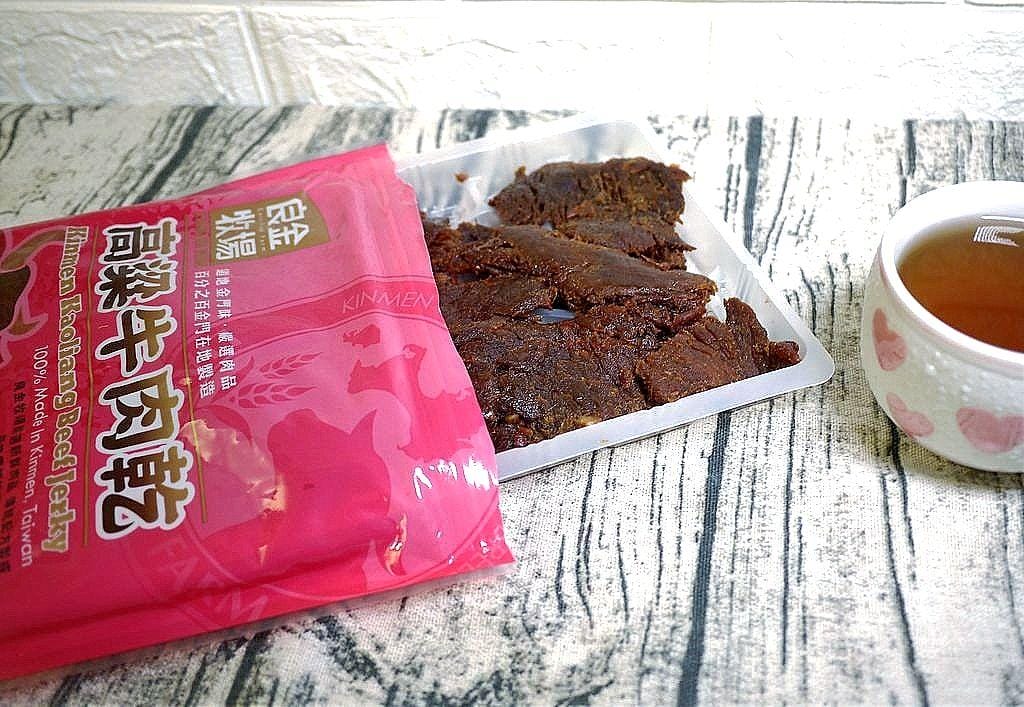 |全家零食.聚會零嘴| 良金牧場 金門高粱牛肉乾,精選牛肉 / 金門特產伴手禮推薦,牛肉老饕的最愛! - 第13張圖 |全家零食.聚會零嘴| 良金牧場 金門高粱牛肉乾,精選牛肉 / 金門特產伴手禮推薦,牛肉老饕的最愛!