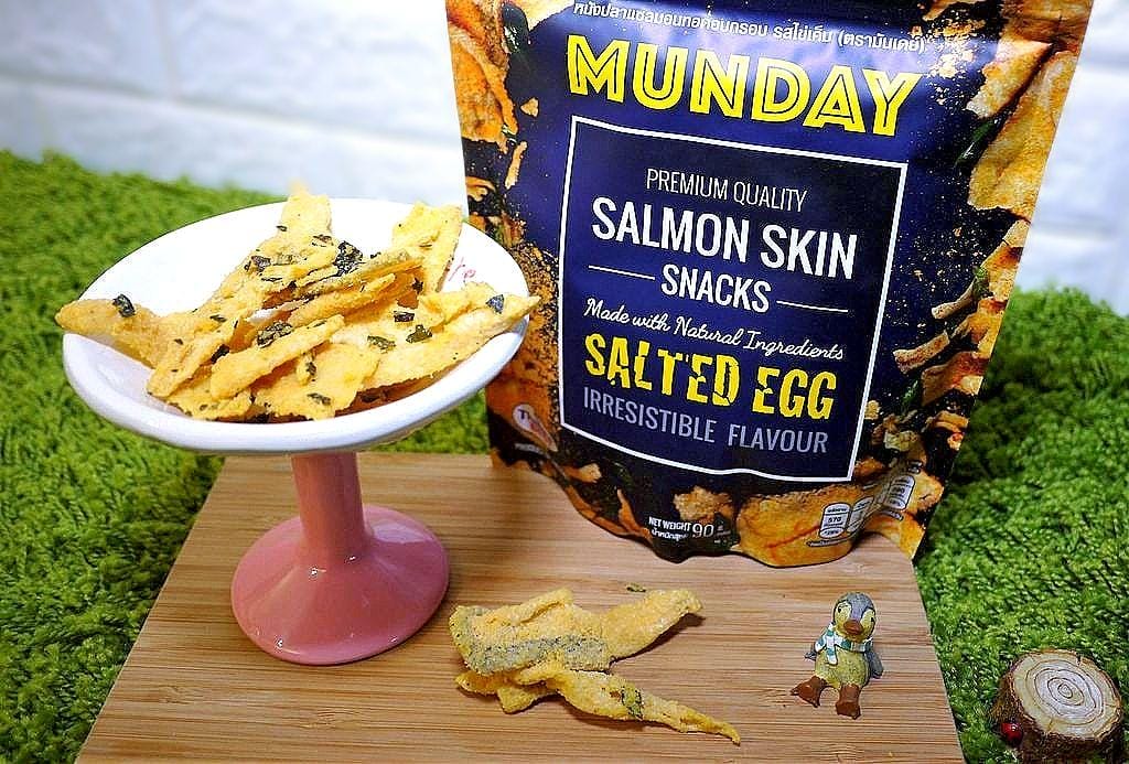 | 健康零食餅乾|MUNDAY 壽司職人 鹹蛋魚皮餅乾,泰國熱銷伴手禮.台灣也買的到.喀滋又香脆 / 超涮嘴,好吃到一口接一口停不下來! - 第10張圖 | 健康零食餅乾|MUNDAY 壽司職人 鹹蛋魚皮餅乾,泰國熱銷伴手禮.台灣也買的到.喀滋又香脆 / 超涮嘴,好吃到一口接一口停不下來!