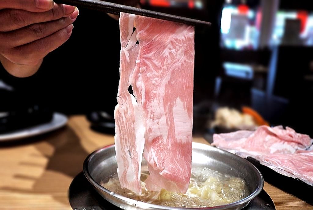 | 永和火鍋 ︳村上村屋-永和 多達14種湯頭可選擇 . 新鮮肉品與海鮮 . CP值高日式鍋物.近樂華夜市 - 第41張圖 | 永和火鍋 ︳村上村屋-永和 多達14種湯頭可選擇 . 新鮮肉品與海鮮 . CP值高日式鍋物.近樂華夜市