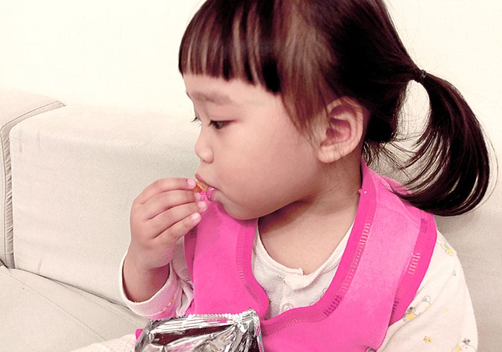 ‖ 零食 ‖ 女生專屬的girl’s可樂果 初戀莓果口味,有著酸甜般戀愛好滋味! - 第14張圖 ‖ 零食 ‖ 女生專屬的girl’s可樂果 初戀莓果口味,有著酸甜般戀愛好滋味!