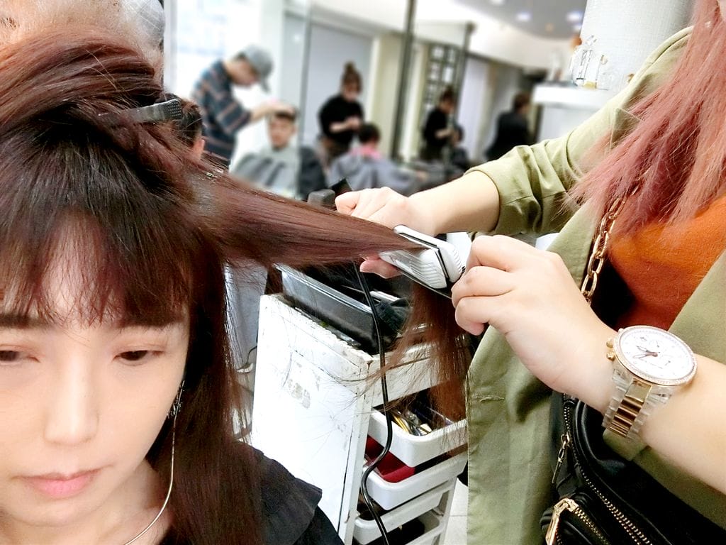 |台北西門町美髮| 台灣台北西門町推薦髮型設計師 設計師BENNY巧手拯救毛躁髮x韓系手棒燙 韓系C型燙 燙後髮質柔順有光澤. 西門捷運站 - 第33張圖 |台北西門町美髮| 台灣台北西門町推薦髮型設計師 設計師BENNY巧手拯救毛躁髮x韓系手棒燙 韓系C型燙 燙後髮質柔順有光澤. 西門捷運站