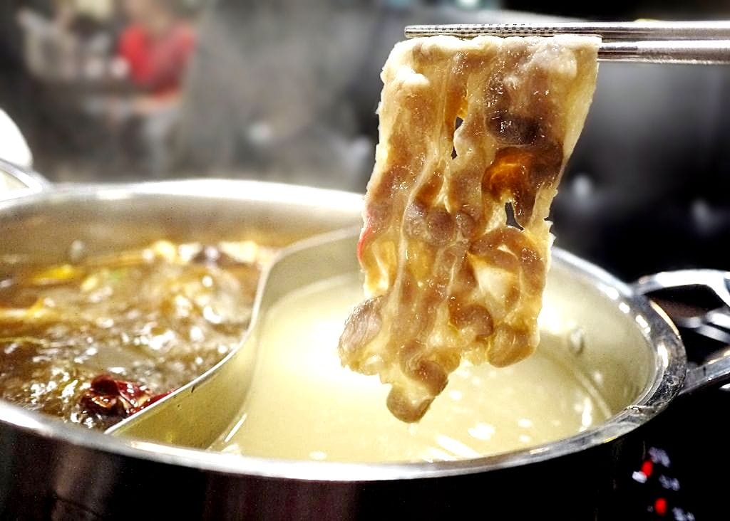 |公館火鍋吃到飽推薦| 鼎豐麻辣鴛鴦火鍋 湯頭數小時熬煮.肉品海鮮經過嚴選~麻辣火鍋吃到飽 - 第34張圖 |公館火鍋吃到飽推薦| 鼎豐麻辣鴛鴦火鍋 湯頭數小時熬煮.肉品海鮮經過嚴選~麻辣火鍋吃到飽