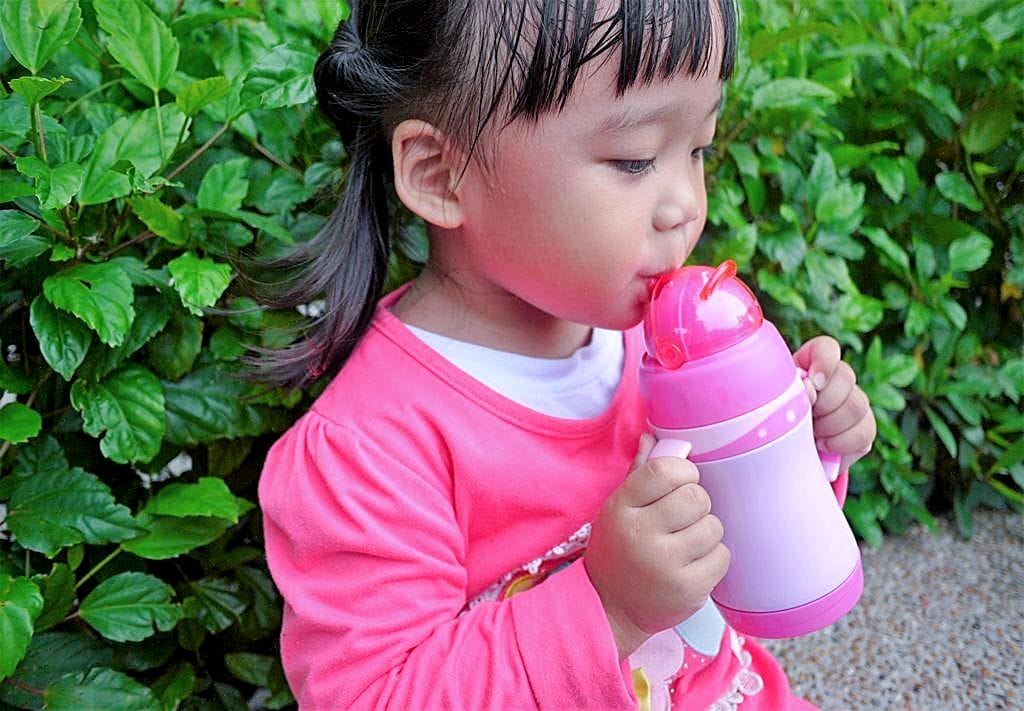 | 育兒 | Baby Talk 寶寶學習水杯.可愛動物304不銹鋼吸管水杯,奶嘴及吸管兩用 / 防漏設計.寶貝愛喝水! - 第28張圖 | 育兒 | Baby Talk 寶寶學習水杯.可愛動物304不銹鋼吸管水杯,奶嘴及吸管兩用 / 防漏設計.寶貝愛喝水!