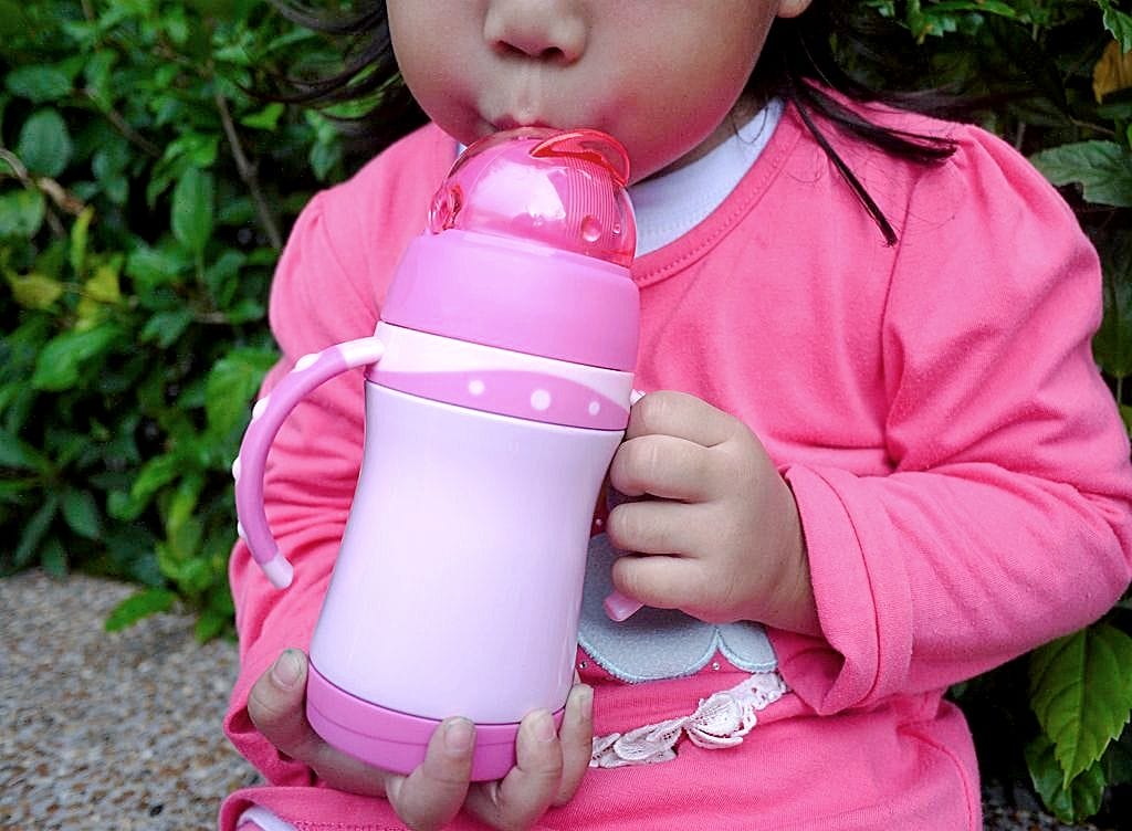 | 育兒 | Baby Talk 寶寶學習水杯.可愛動物304不銹鋼吸管水杯,奶嘴及吸管兩用 / 防漏設計.寶貝愛喝水! - 第29張圖 | 育兒 | Baby Talk 寶寶學習水杯.可愛動物304不銹鋼吸管水杯,奶嘴及吸管兩用 / 防漏設計.寶貝愛喝水!