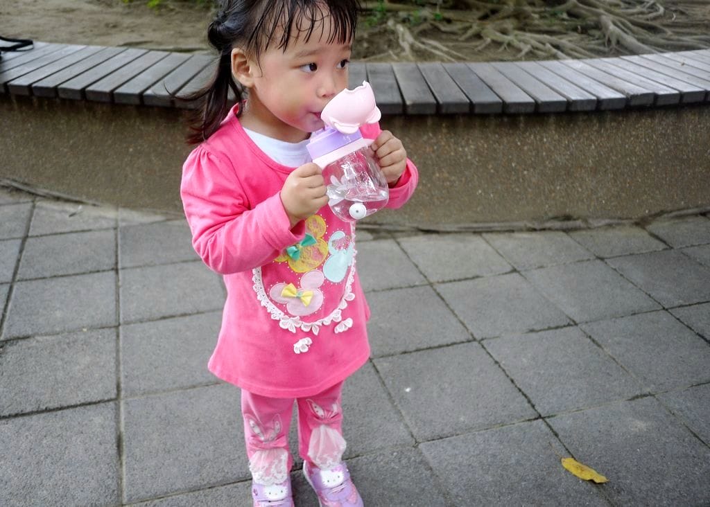 | 育兒 | Baby Talk 寶寶學習水杯.可愛動物304不銹鋼吸管水杯,奶嘴及吸管兩用 / 防漏設計.寶貝愛喝水! - 第3張圖 | 育兒 | Baby Talk 寶寶學習水杯.可愛動物304不銹鋼吸管水杯,奶嘴及吸管兩用 / 防漏設計.寶貝愛喝水!
