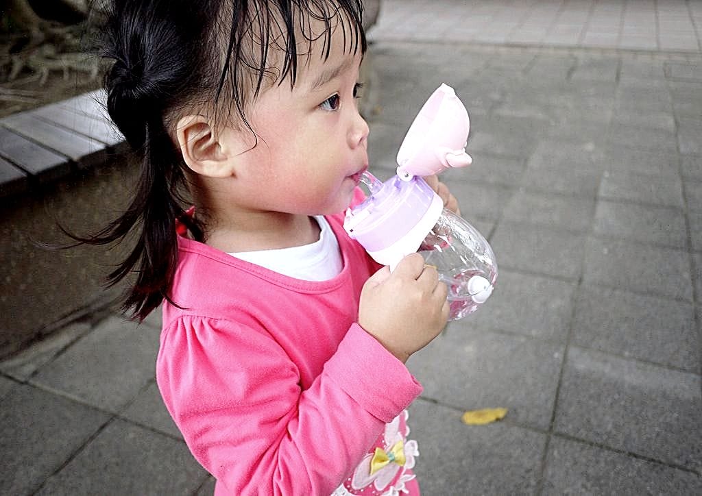 | 育兒 | Baby Talk 寶寶學習水杯.可愛動物304不銹鋼吸管水杯,奶嘴及吸管兩用 / 防漏設計.寶貝愛喝水! - 第2張圖 | 育兒 | Baby Talk 寶寶學習水杯.可愛動物304不銹鋼吸管水杯,奶嘴及吸管兩用 / 防漏設計.寶貝愛喝水!