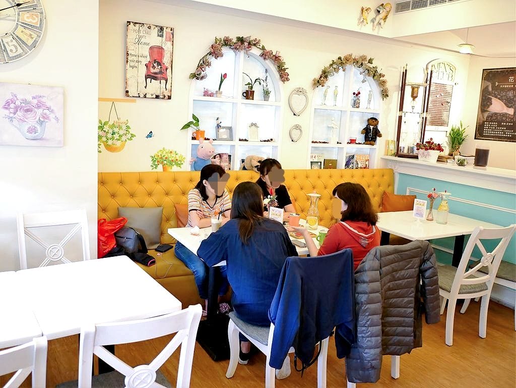 |板橋下午茶|Oyami cafe 義式餐廳 、龍蝦義大利麵、咖啡鬆餅 、網美餐廳、捷運新埔站3號出口步行1分 - 第5張圖 |板橋下午茶|Oyami cafe 義式餐廳 、龍蝦義大利麵、咖啡鬆餅 、網美餐廳、捷運新埔站3號出口步行1分