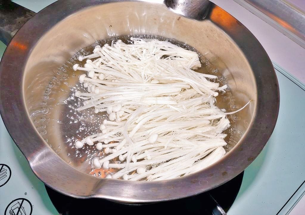 |人氣網購美食|五錦開 滷味!就該這麼精緻 特調滷汁,越吃越涮嘴 花椒油醬.料理好幫手~椒麻香好滋味 - 第12張圖 |人氣網購美食|五錦開 滷味!就該這麼精緻 特調滷汁,越吃越涮嘴 花椒油醬.料理好幫手~椒麻香好滋味