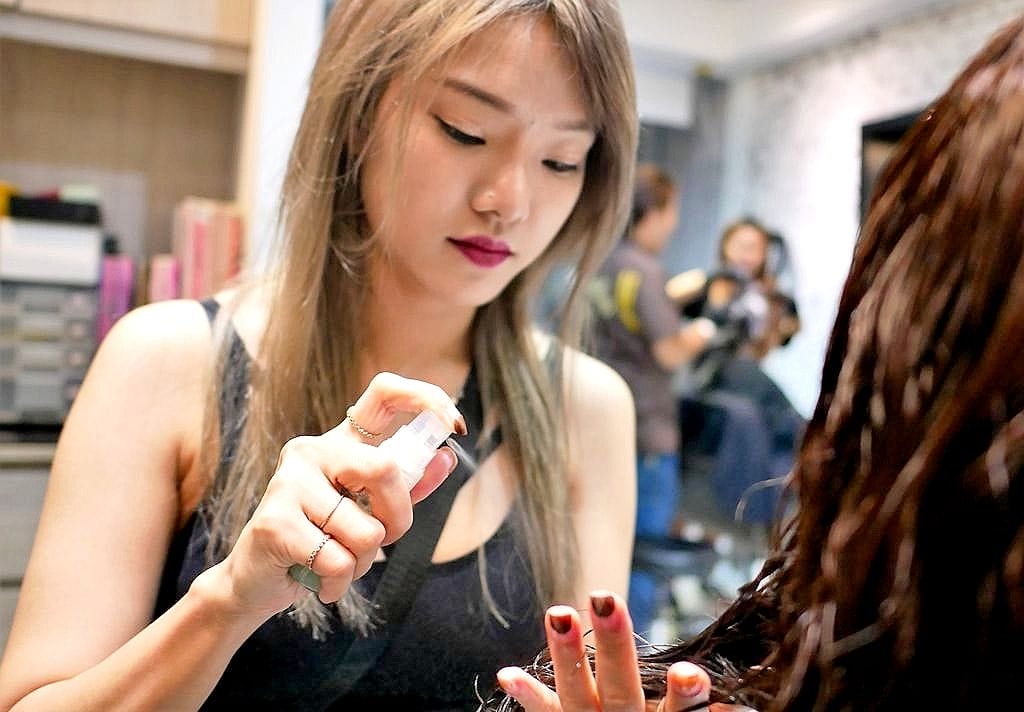 | 臺北中山區髮廊 | FIN Hair Salon.小資女髮型改造.用手繞就很美.設計師eva老師.山區剪燙e染推薦 - 第29張圖 | 臺北中山區髮廊 | FIN Hair Salon.小資女髮型改造.用手繞就很美.設計師eva老師.山區剪燙e染推薦