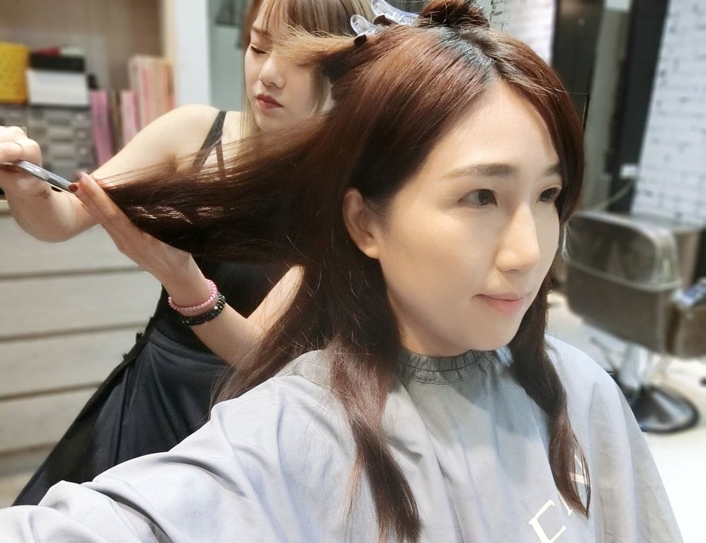 | 臺北中山區髮廊 | FIN Hair Salon.小資女髮型改造.用手繞就很美.設計師eva老師.山區剪燙e染推薦 - 第16張圖 | 臺北中山區髮廊 | FIN Hair Salon.小資女髮型改造.用手繞就很美.設計師eva老師.山區剪燙e染推薦