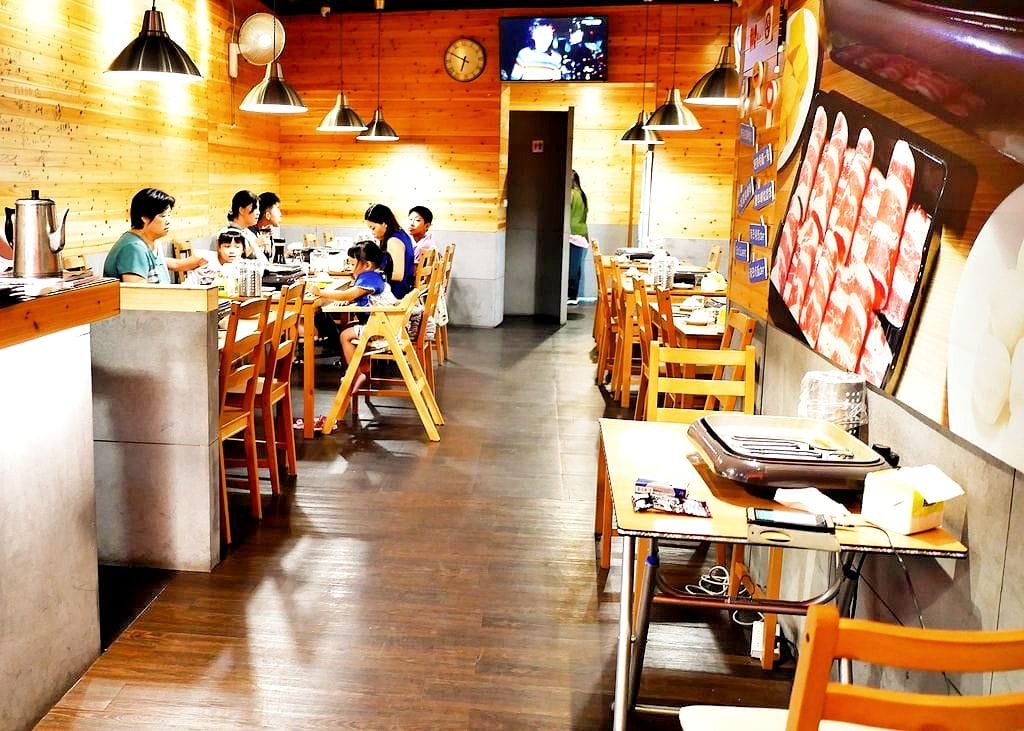 | 國父紀念館麻辣鍋 | 滿漢鱸魚-重慶烤魚.一鍋雙饗.聚餐.宵夜新選擇 - 第4張圖 | 國父紀念館麻辣鍋 | 滿漢鱸魚-重慶烤魚.一鍋雙饗.聚餐.宵夜新選擇