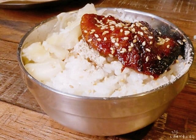 |板橋美食|火夯seafood海鮮燒烤.巨無霸手臂蝦.加藤英生蠔.生蠔手臂蝦.史上超浮誇海鮮一次吃個過癮!實在太狂了! - 第26張圖 |板橋美食|火夯seafood海鮮燒烤.巨無霸手臂蝦.加藤英生蠔.生蠔手臂蝦.史上超浮誇海鮮一次吃個過癮!實在太狂了!