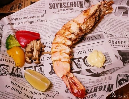 |板橋美食|火夯seafood海鮮燒烤.巨無霸手臂蝦.加藤英生蠔.生蠔手臂蝦.史上超浮誇海鮮一次吃個過癮!實在太狂了! - 第22張圖 |板橋美食|火夯seafood海鮮燒烤.巨無霸手臂蝦.加藤英生蠔.生蠔手臂蝦.史上超浮誇海鮮一次吃個過癮!實在太狂了!