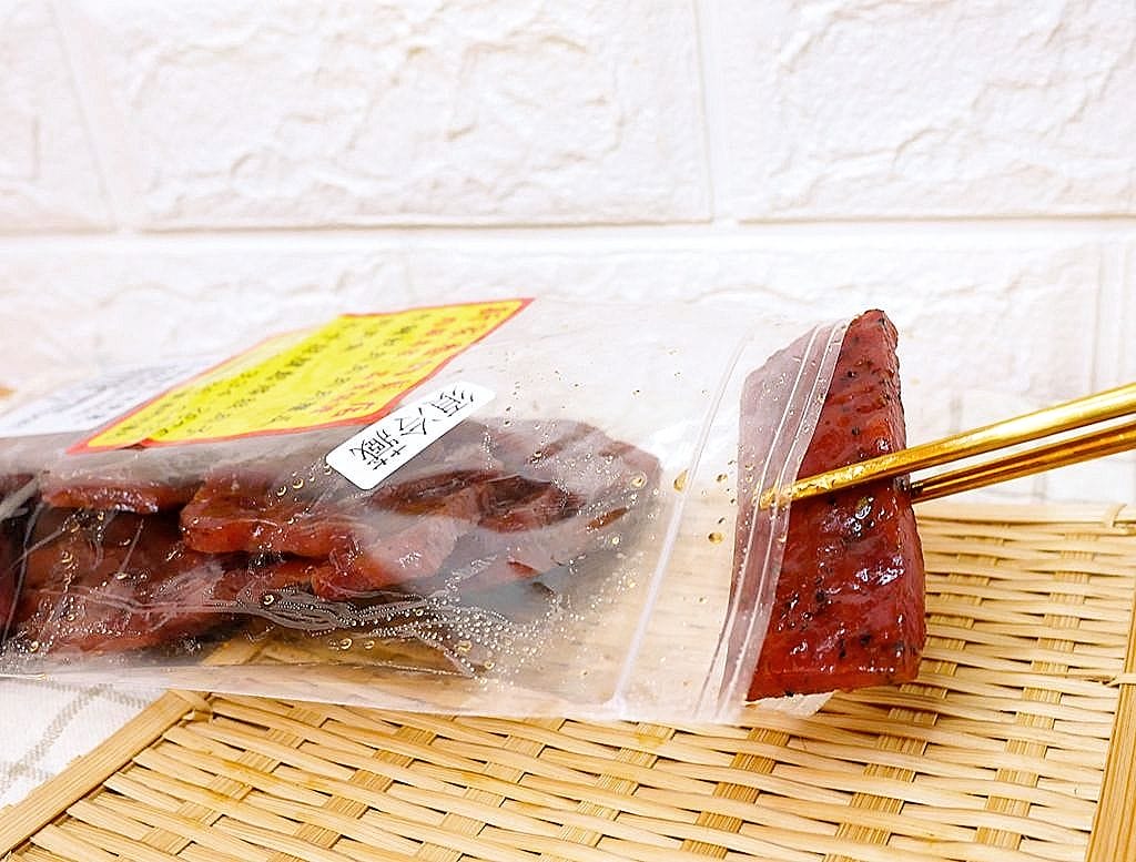 |超人氣團購美食|新家香 Traditional Food 60年老字號 .厚切肉乾.脆片肉紙.大人小孩都愛.年節送禮好選擇 - 第18張圖 |超人氣團購美食|新家香 Traditional Food 60年老字號 .厚切肉乾.脆片肉紙.大人小孩都愛.年節送禮好選擇
