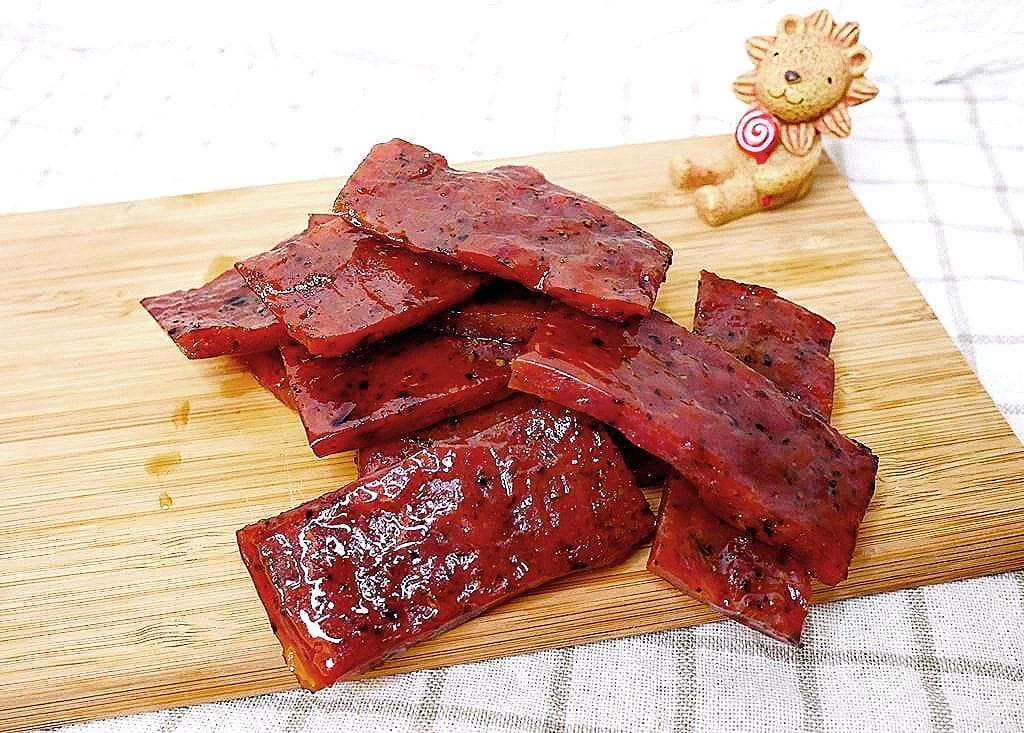 |超人氣團購美食|新家香 Traditional Food 60年老字號 .厚切肉乾.脆片肉紙.大人小孩都愛.年節送禮好選擇 - 第11張圖 |超人氣團購美食|新家香 Traditional Food 60年老字號 .厚切肉乾.脆片肉紙.大人小孩都愛.年節送禮好選擇