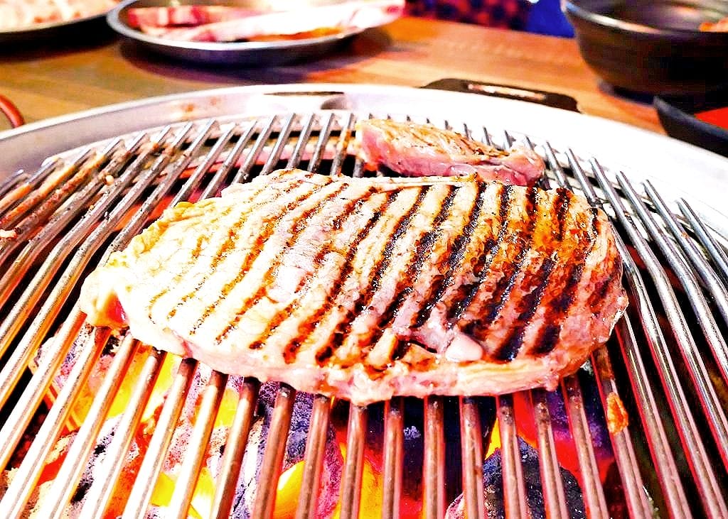 |西門町韓式烤肉|肉倉韓式烤肉.大口吃肉不傷荷包.燒烤吃到飽推薦! - 第44張圖 |西門町韓式烤肉|肉倉韓式烤肉.大口吃肉不傷荷包.燒烤吃到飽推薦!