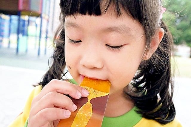 |泰國伴手禮|泰國Siam’s Royal 蜂蜜椰奶、椰奶芒果乾.微甜不膩口,有著蜂蜜的自然香甜!健康零嘴推薦! - 第2張圖 |泰國伴手禮|泰國Siam’s Royal 蜂蜜椰奶、椰奶芒果乾.微甜不膩口,有著蜂蜜的自然香甜!健康零嘴推薦!