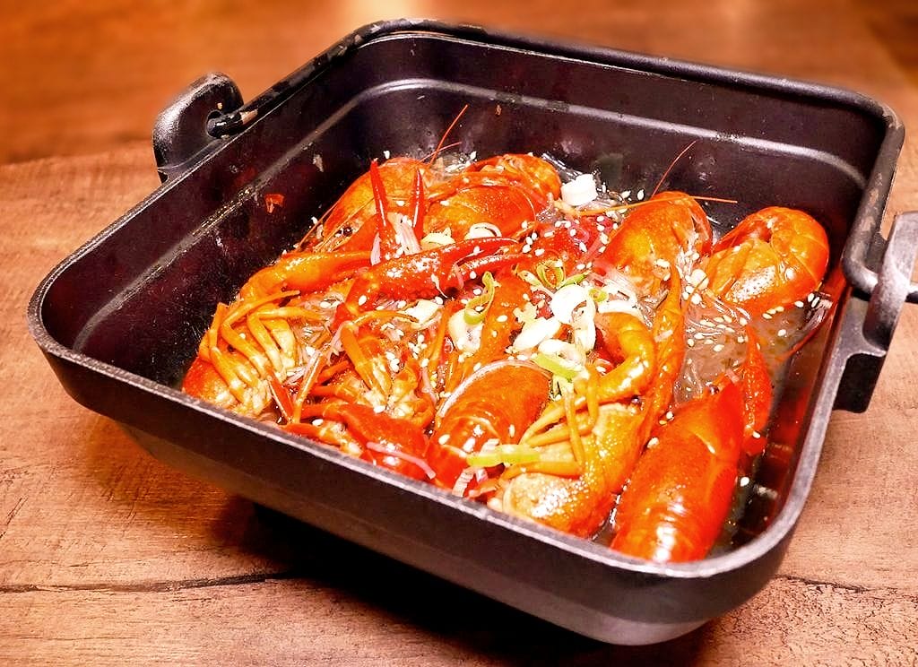 | 三創美食 | 港點大師 台北三創店.燒賣.蔥油雞撈丁.流沙奶皇包 . 港式飲茶餐廳 - 第23張圖 | 三創美食 | 港點大師 台北三創店.燒賣.蔥油雞撈丁.流沙奶皇包 . 港式飲茶餐廳