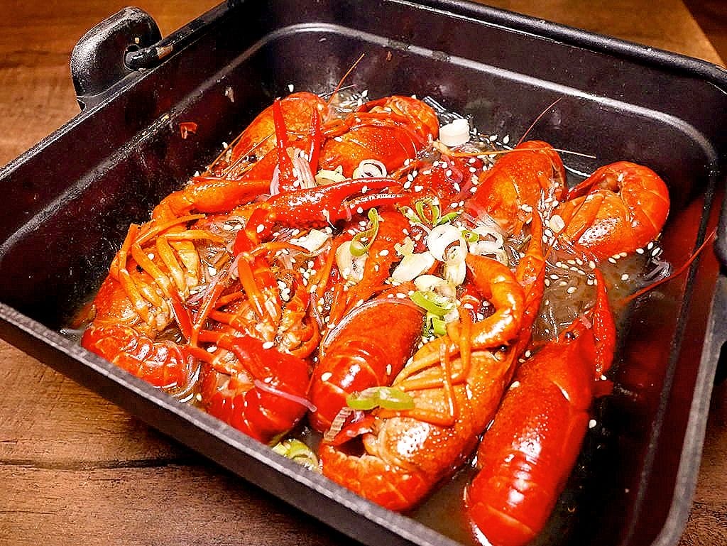 | 三創美食 | 港點大師 台北三創店.燒賣.蔥油雞撈丁.流沙奶皇包 . 港式飲茶餐廳 - 第24張圖 | 三創美食 | 港點大師 台北三創店.燒賣.蔥油雞撈丁.流沙奶皇包 . 港式飲茶餐廳