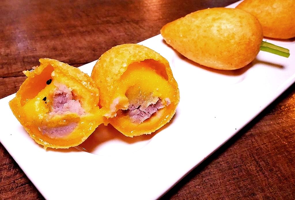 | 三創美食 | 港點大師 台北三創店.燒賣.蔥油雞撈丁.流沙奶皇包 . 港式飲茶餐廳 - 第35張圖 | 三創美食 | 港點大師 台北三創店.燒賣.蔥油雞撈丁.流沙奶皇包 . 港式飲茶餐廳