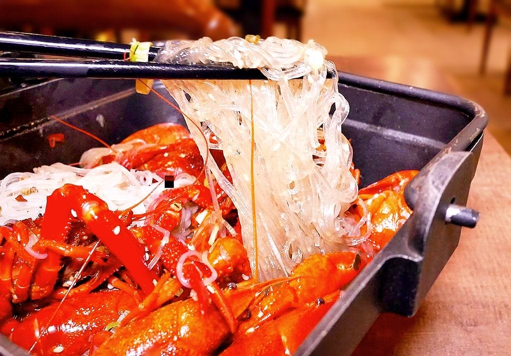 | 三創美食 | 港點大師 台北三創店.燒賣.蔥油雞撈丁.流沙奶皇包 . 港式飲茶餐廳 - 第26張圖 | 三創美食 | 港點大師 台北三創店.燒賣.蔥油雞撈丁.流沙奶皇包 . 港式飲茶餐廳