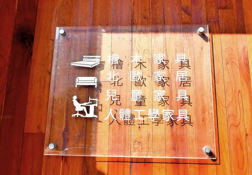 |兒童書桌推薦|Artso亞梭傢俬 Aplus成長桌+碗豆椅+LED-雙臂夾燈.陪伴孩子快樂學習 - 第6張圖 |兒童書桌推薦|Artso亞梭傢俬 Aplus成長桌+碗豆椅+LED-雙臂夾燈.陪伴孩子快樂學習