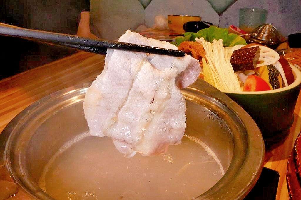 | 板橋府中火鍋 | 蜆王頂級鍋物.蝦蝦痛風鍋等著你來挑戰!台北涮涮鍋推薦!飲品冰淇淋爆米花無限享用 - 第36張圖 | 板橋府中火鍋 | 蜆王頂級鍋物.蝦蝦痛風鍋等著你來挑戰!台北涮涮鍋推薦!飲品冰淇淋爆米花無限享用