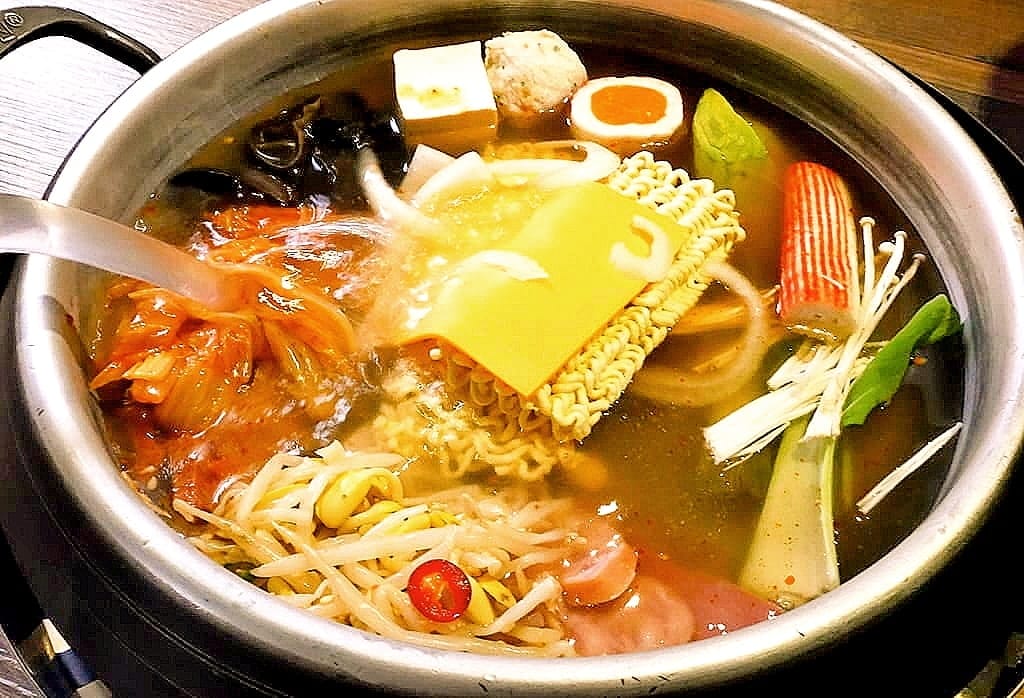 |台北萬華| 西門町吃到飽 – 阿豬嘻烤肉村.398銅板燒烤+部隊鍋.韓式小菜.冰淇淋.飲品自助無限吃到飽 - 第24張圖 |台北萬華| 西門町吃到飽 – 阿豬嘻烤肉村.398銅板燒烤+部隊鍋.韓式小菜.冰淇淋.飲品自助無限吃到飽